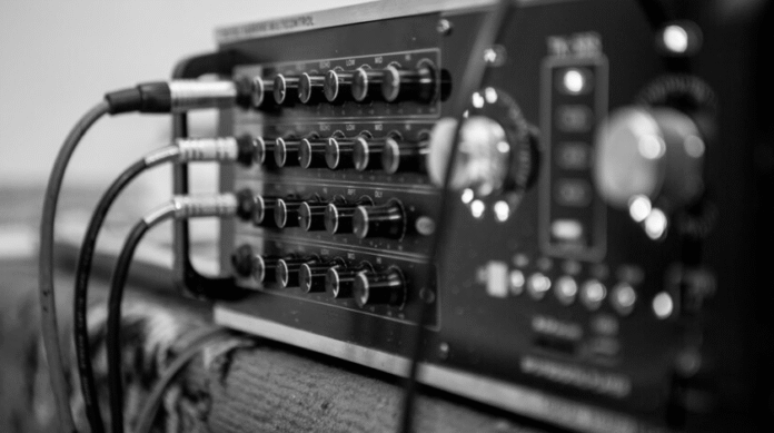 Niles 1650 Amplifier Even Channels Are Off