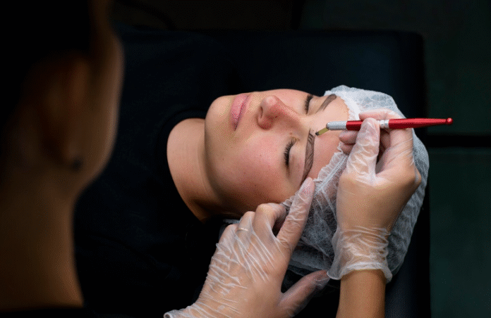 How Long Does a Lash Lift Last